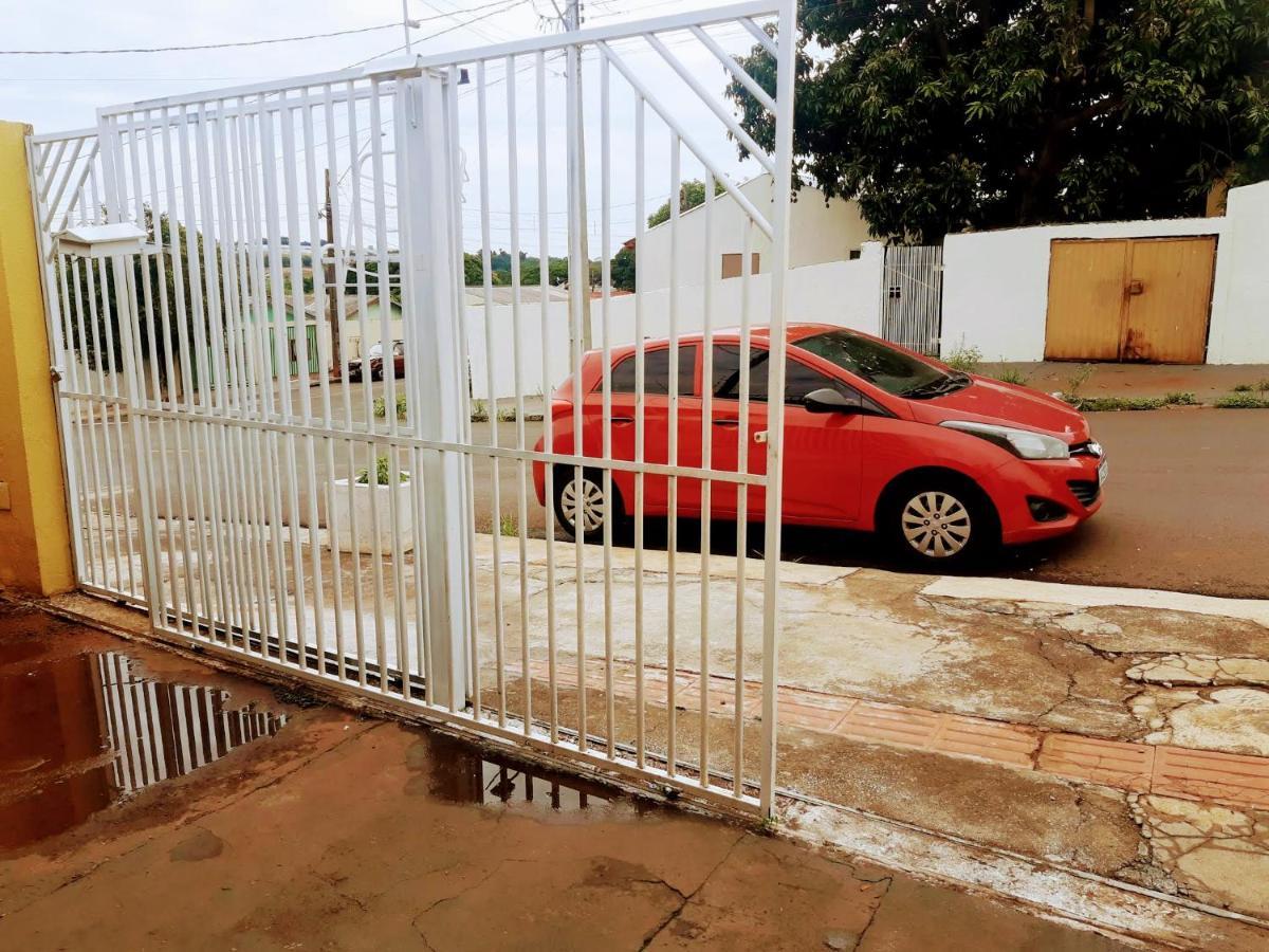 فيلا Casa Amarela لوندرينا المظهر الخارجي الصورة