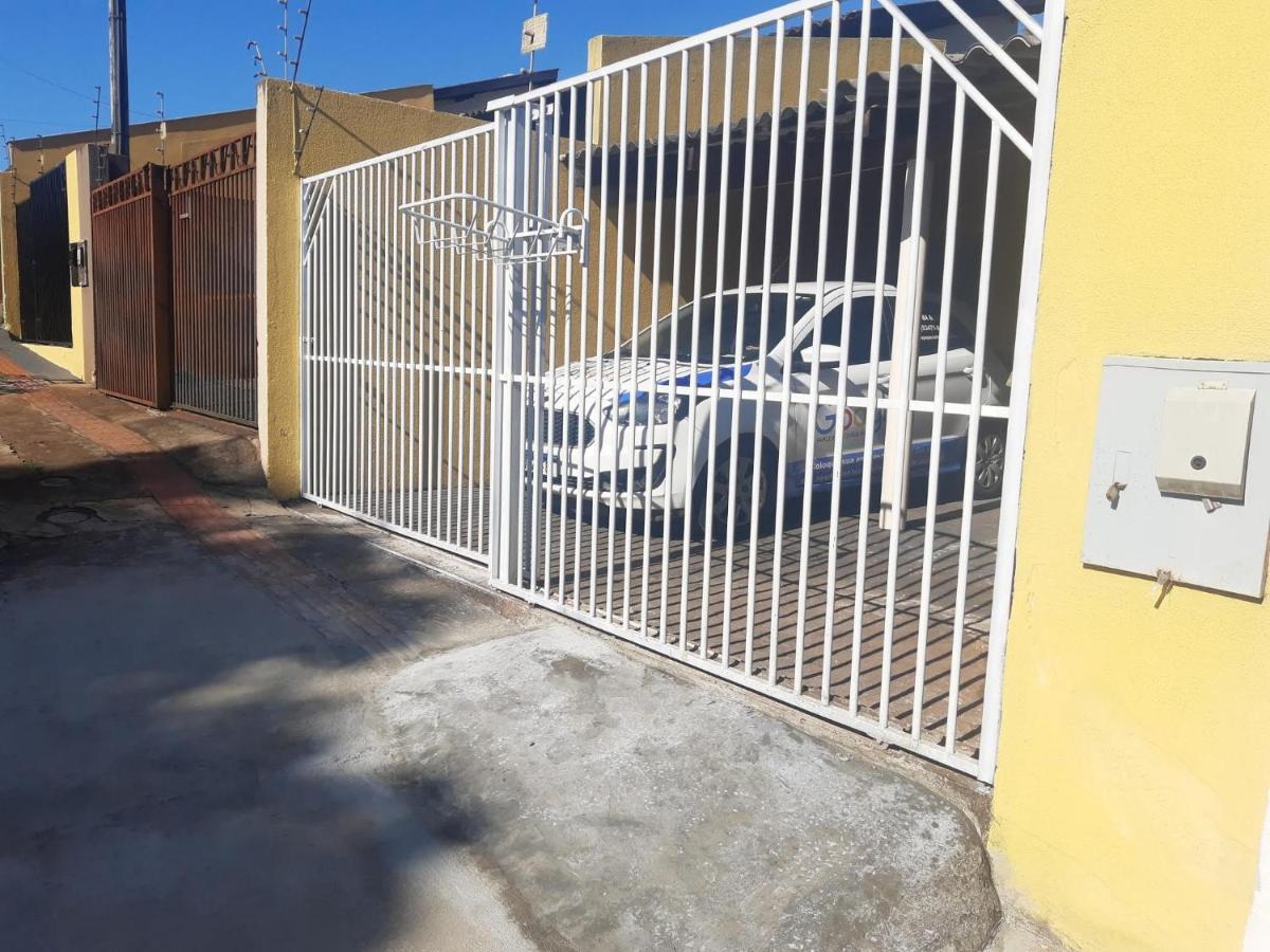 فيلا Casa Amarela لوندرينا المظهر الخارجي الصورة